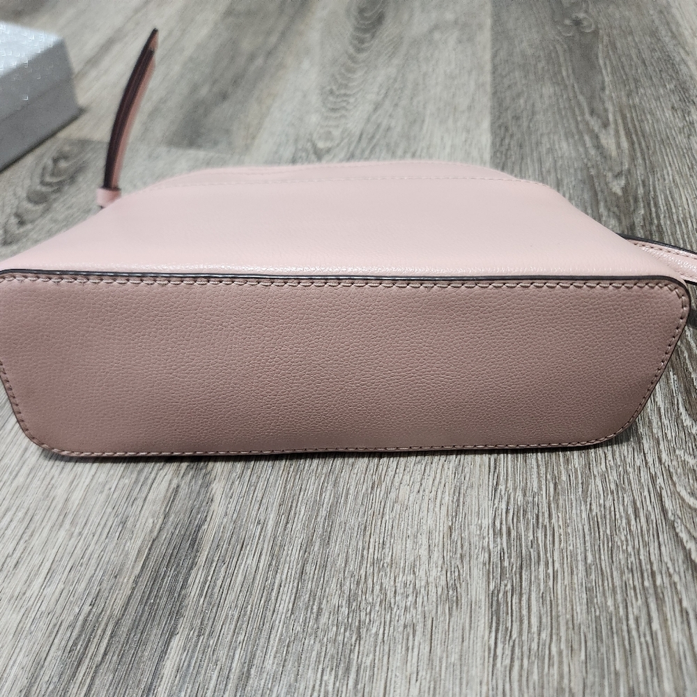 Kate spade cross body - Picture 2 of 9